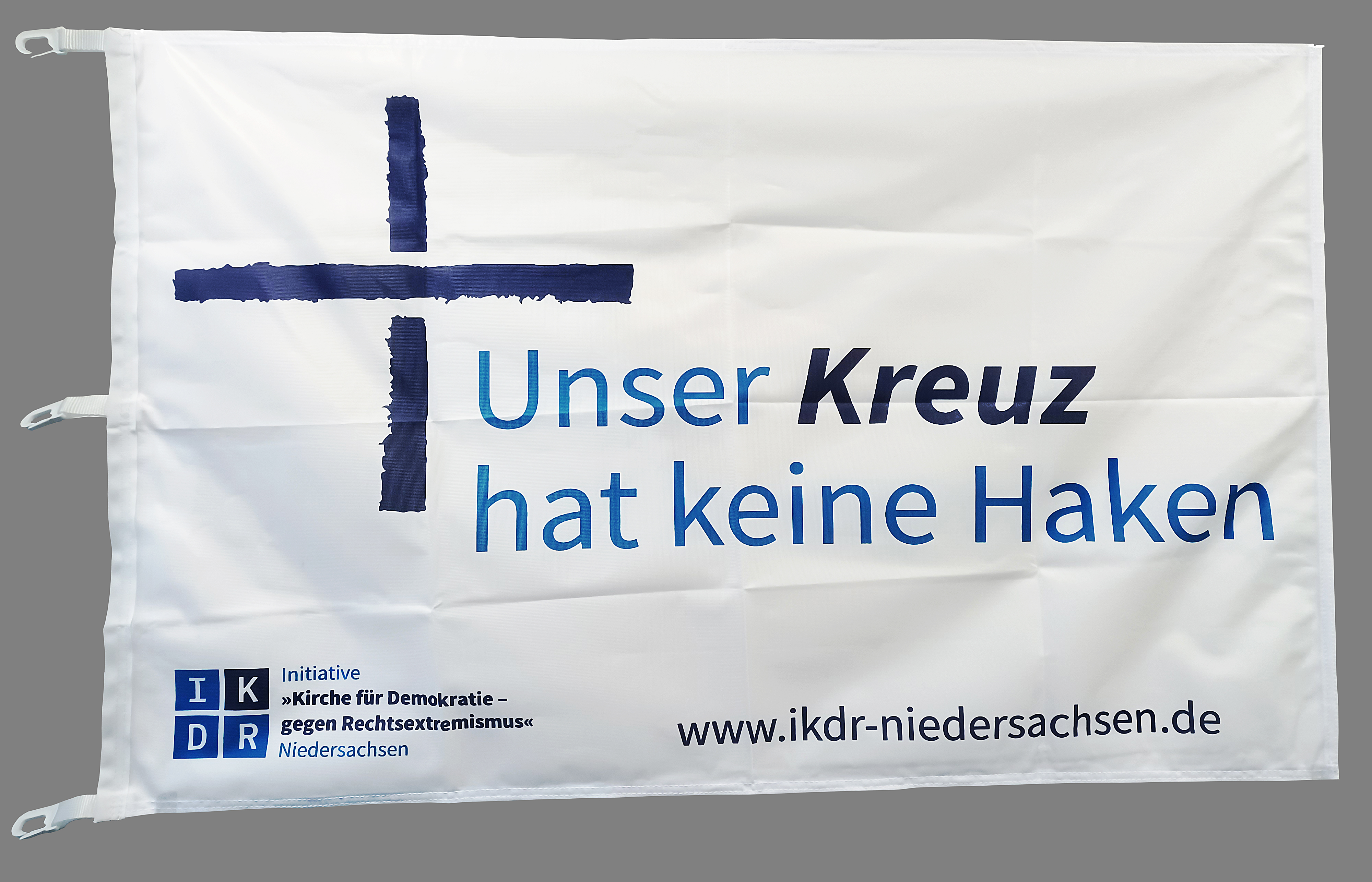12-400012 Fahne „Unser Kreuz hat keine Haken“